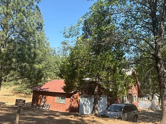 3rd image of 11050 Dexter Rd