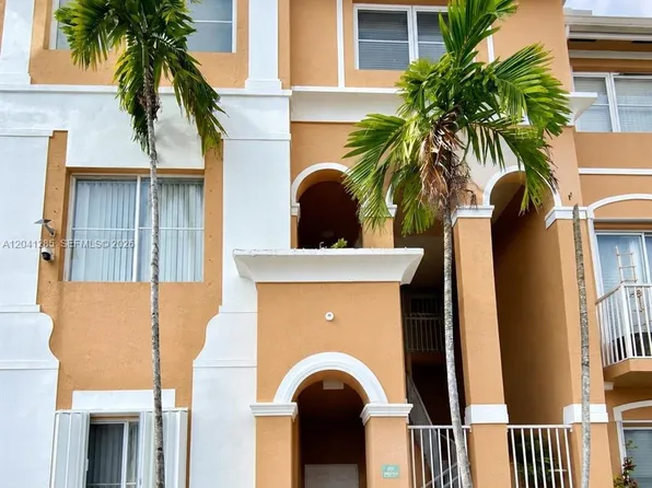 7250 NW 177th St APT 200-16, Hialeah, FL 33015