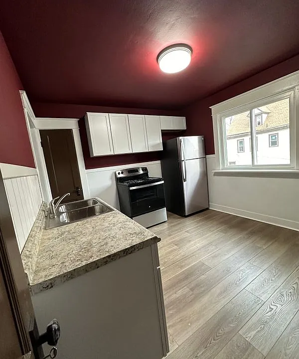 344 Walden Ave