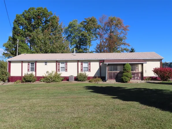 18720 Fox Rd, Venango, PA 16440