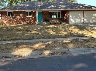 5508 SW 23rd St, Topeka, KS 66614