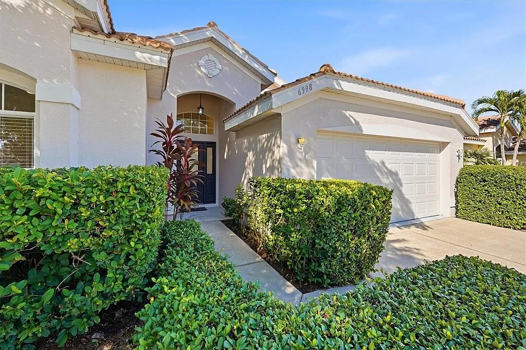 3 bed, 2.0 bath, 1770 sqft, $2,800 — Photo 3