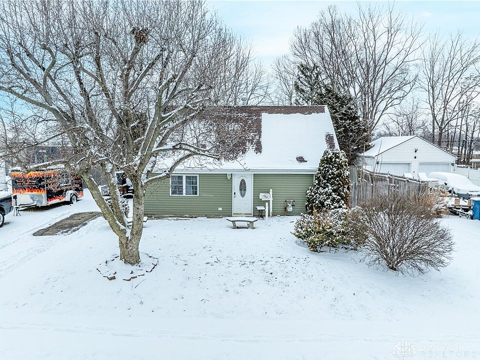1st image of 62 Lynnhaven Dr