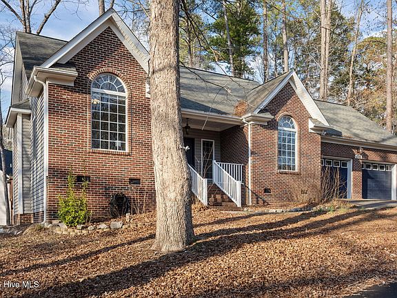 5th image of 1711 Chateau Circle