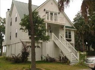 633 Whippoorwill Rd, Savannah, GA 31410