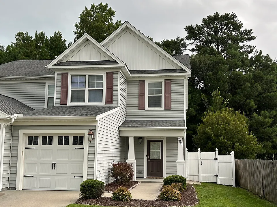 700 Albertine Ct