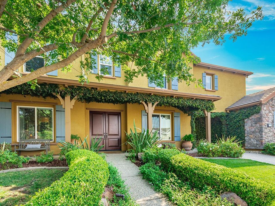 1st image of 2734 Woodgate Way