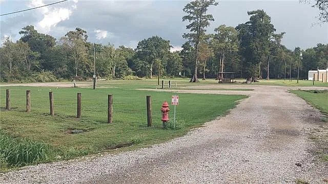 673 E Bayou Rd