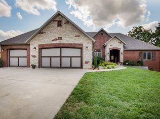 2612 E Old Ivy St, Springfield, MO 65804