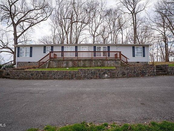 3rd image of 257 Wesley Dr