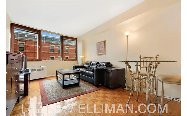 Rented by Douglas Elliman | media 8