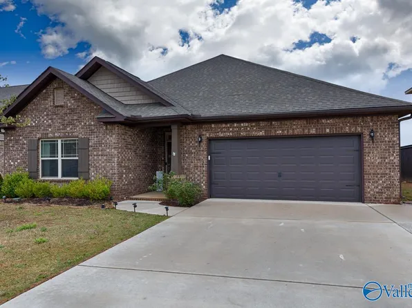 209 Iron Cir, Meridianville, AL 35759