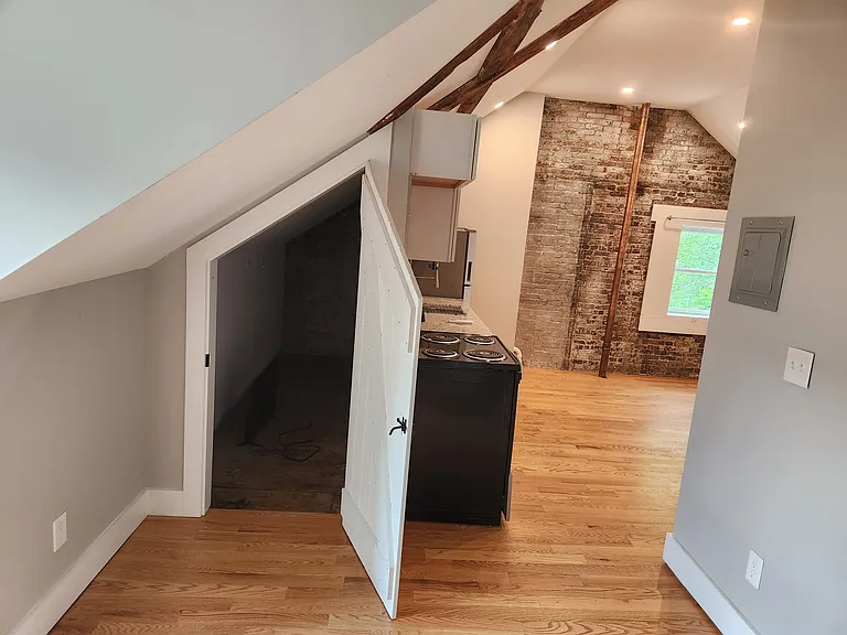72 Main St #8 — Photo 13