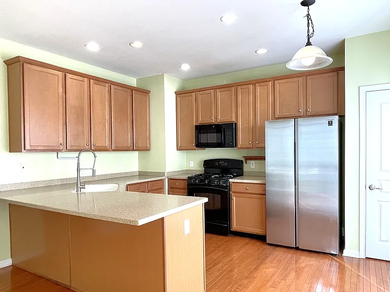 268 Baxter Dr — Photo 14