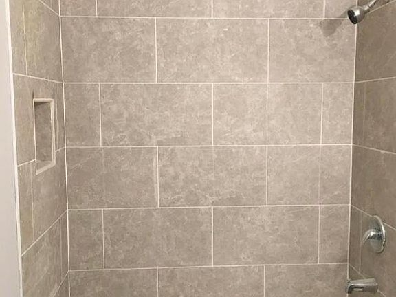 5th image of 2507 Avenue G