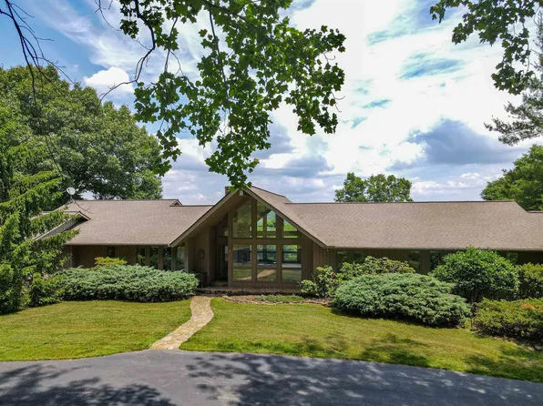 2628 Mount Tabor Rd, Blacksburg, VA 24060