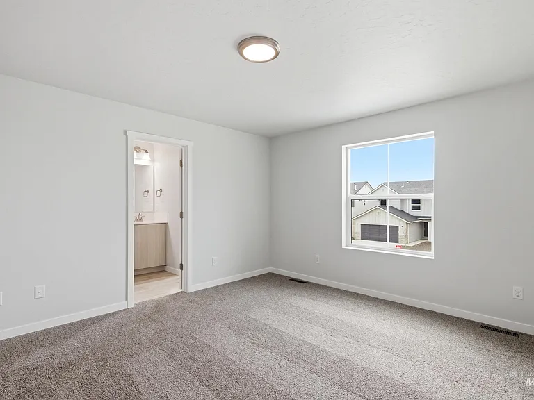 10770 Rutland St — Photo 15