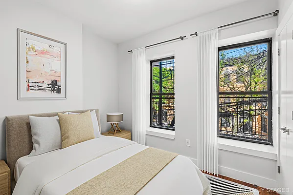 Rented by Compass | media 10