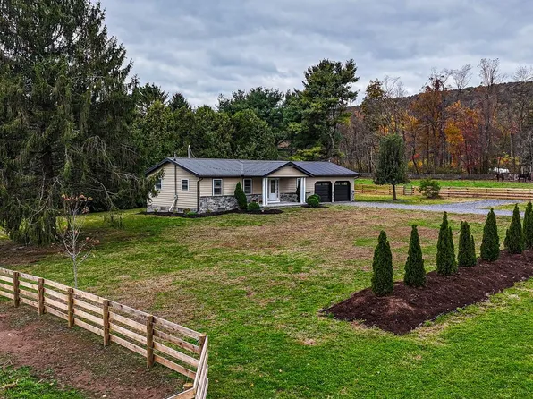 141 West St, Madisonburg, PA 16852