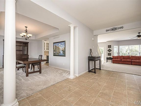 5th image of 70 Lilac Ridge Ct