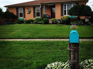 5909 Mount Everest Dr, Louisville, KY 40216