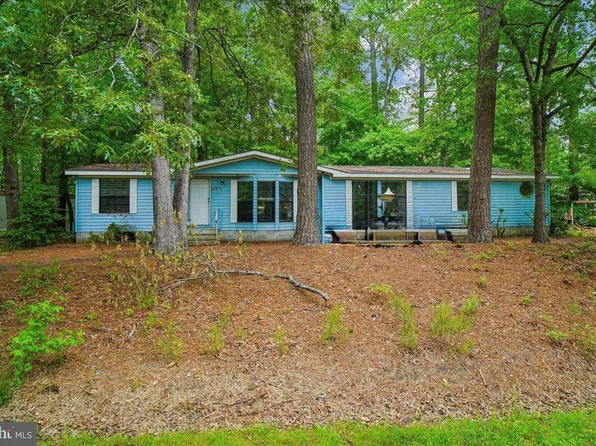 37371 Georgia Dr, Frankford, DE 19945