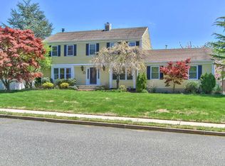 6 Brandywine Way, Middletown, NJ 07748