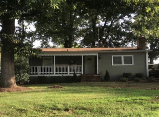 8712 Parkland St, Manassas, VA 20111