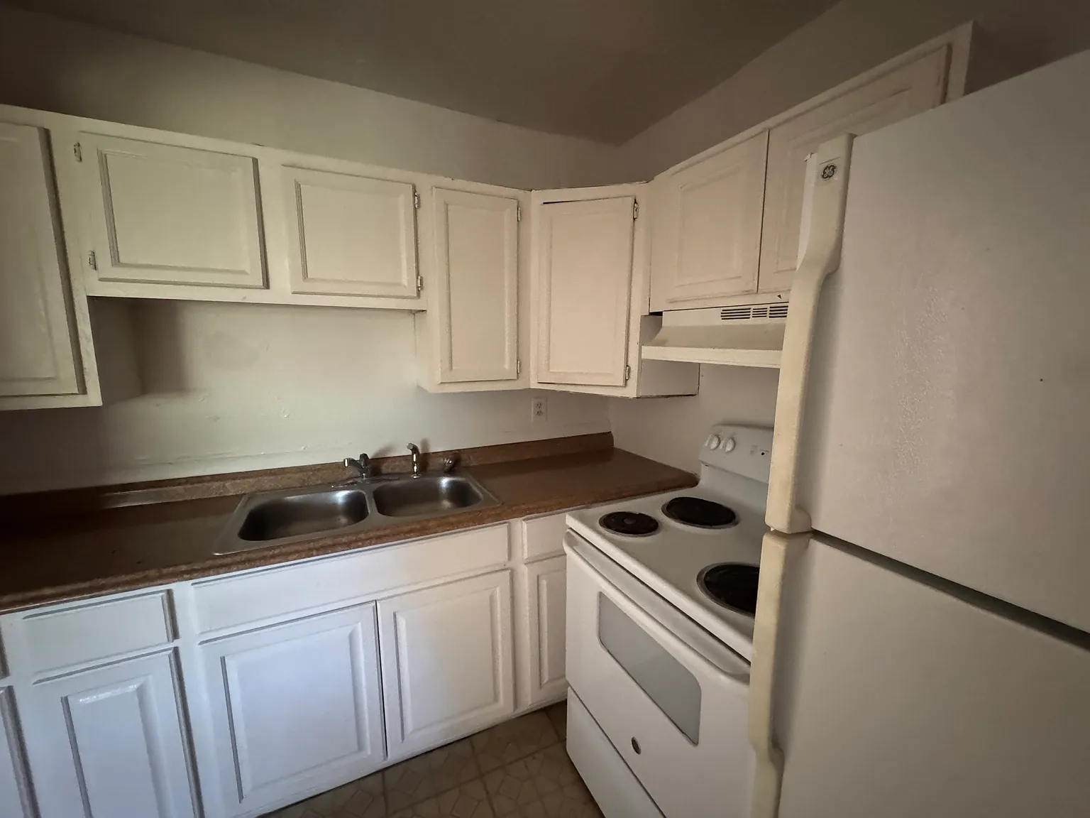 3 bed, 1120 sqft, $795 — Photo 3