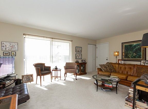 2nd image of 9942 Shady Ln APT 3B