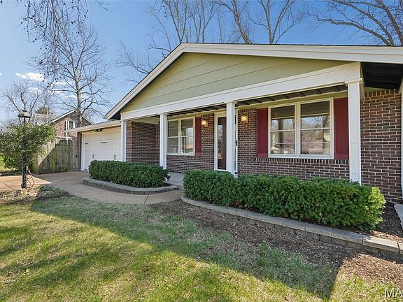 2nd image of 2664 Sanders Dr