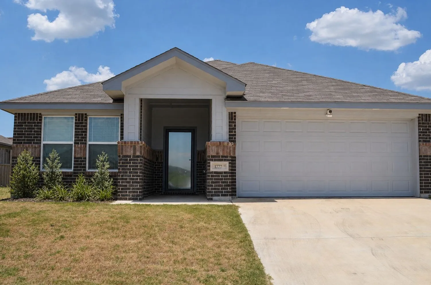 4 bed, 1755 sqft, $1,950 — Photo 1