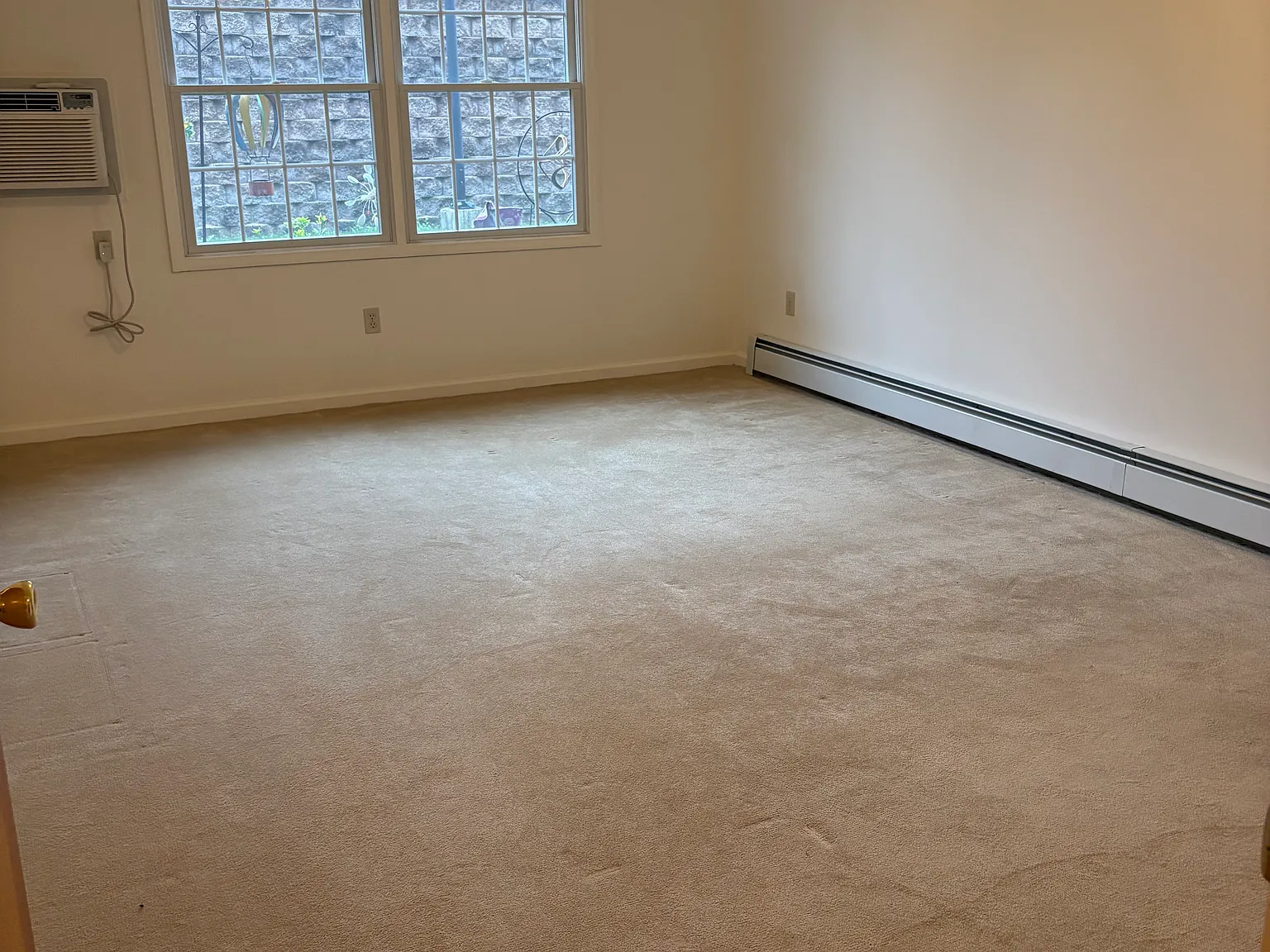 1 bed, 975 sqft, $1,450 — Photo 4