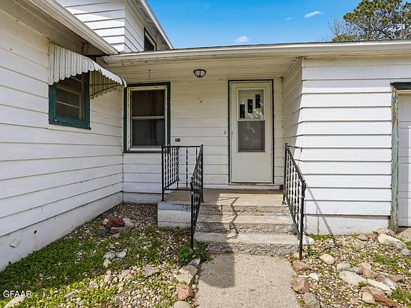 4th image of 2448 49th St NE