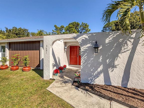2nd image of 3641 Woodmont Dr