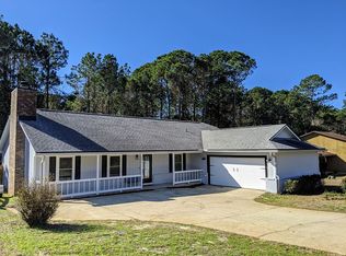 805 Ridgewood Cv W, Niceville, FL 32578