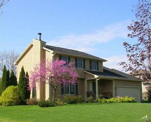 1st image of 10 Ronway Dr
