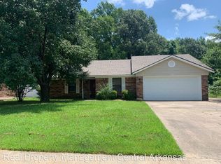 30 Parkview Dr, Cabot, AR 72023