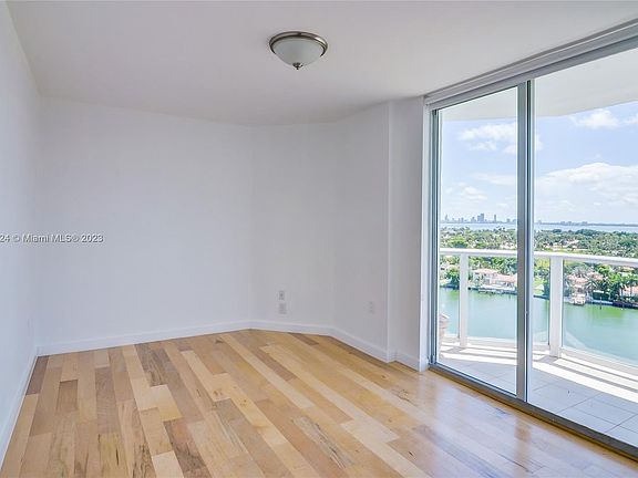 5th image of 5900 Collins Ave #1508X