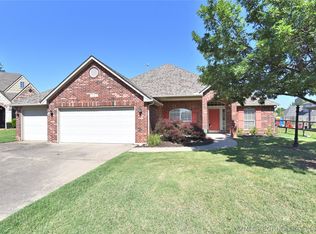 10216 N 140th East Ct, Owasso, OK 74055