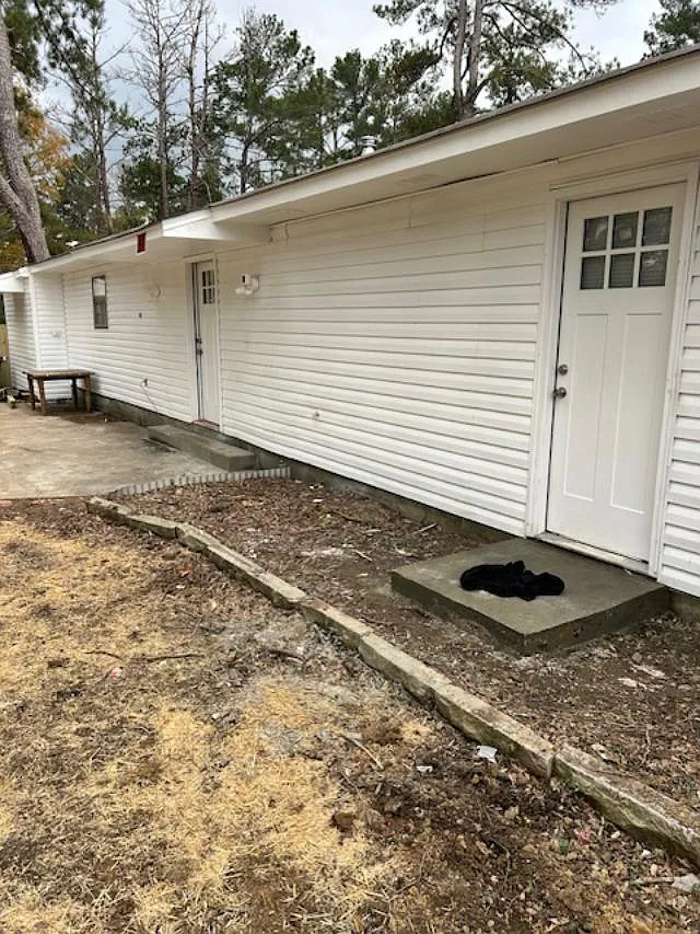 5 bed, 3500 sqft, $2,100 — Photo 4