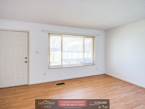 2nd image of 4835 Rose Ave NW