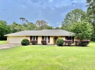 12 Windy Acres Rd, Carriere, MS 39426