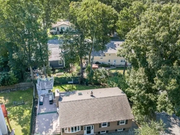 9 Normandy Ci, Hopatcong Boro, NJ 07843