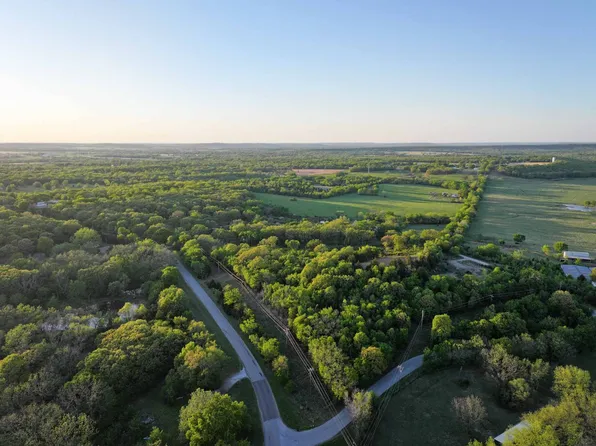 Conifer Rd, Okmulgee, OK 74447