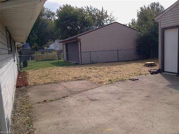 4th image of 4280 Belle Ave