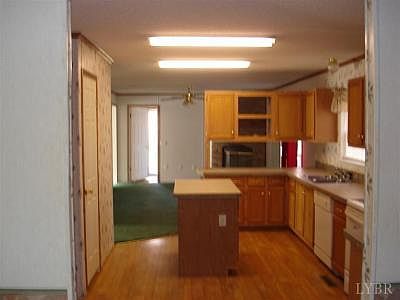 4th image of 38 Jones Ln