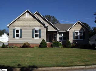 2 Cold Water Ct, Mauldin, SC 29662