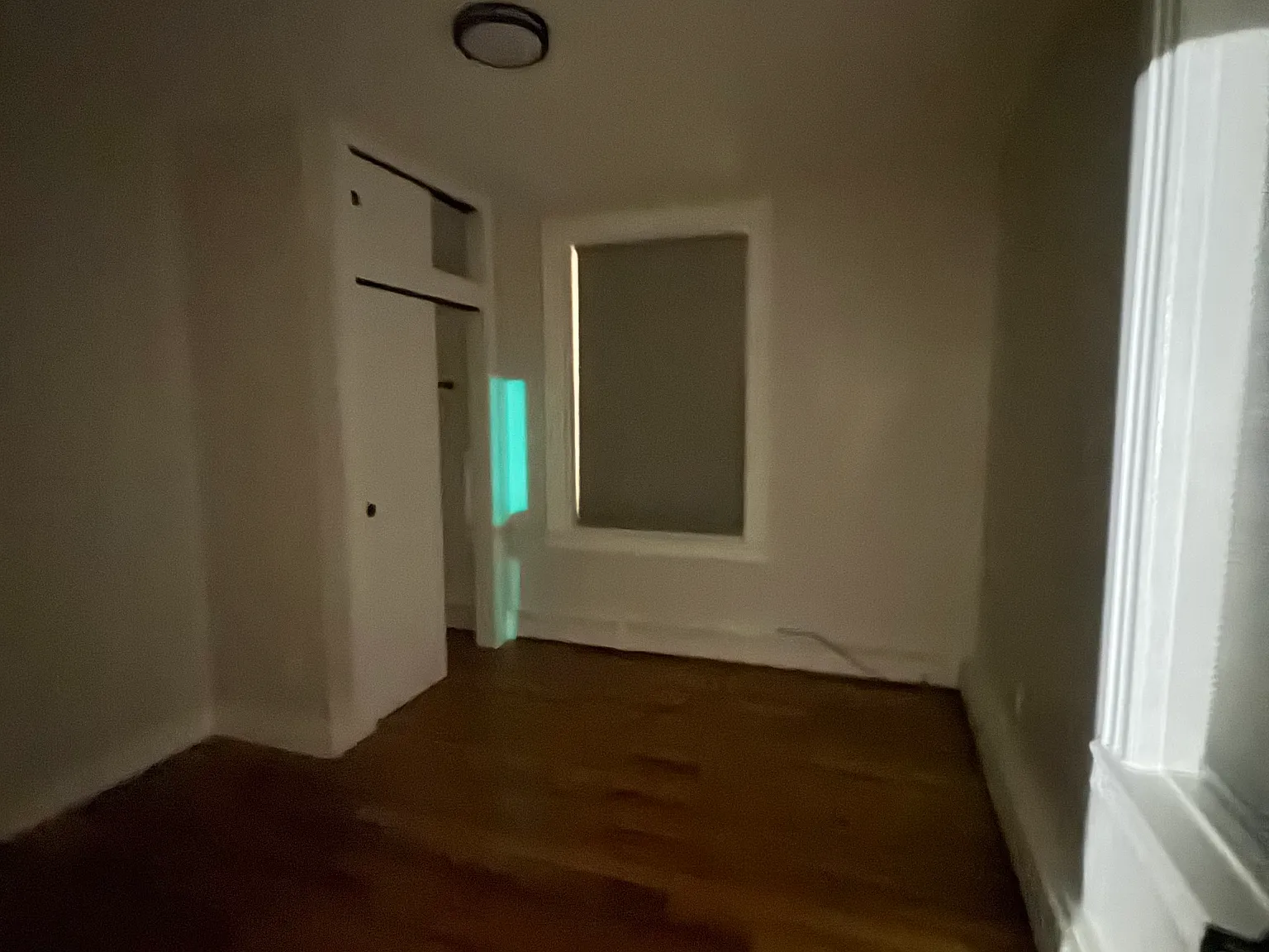 2 bed, 650 sqft, $2,400 — Photo 4