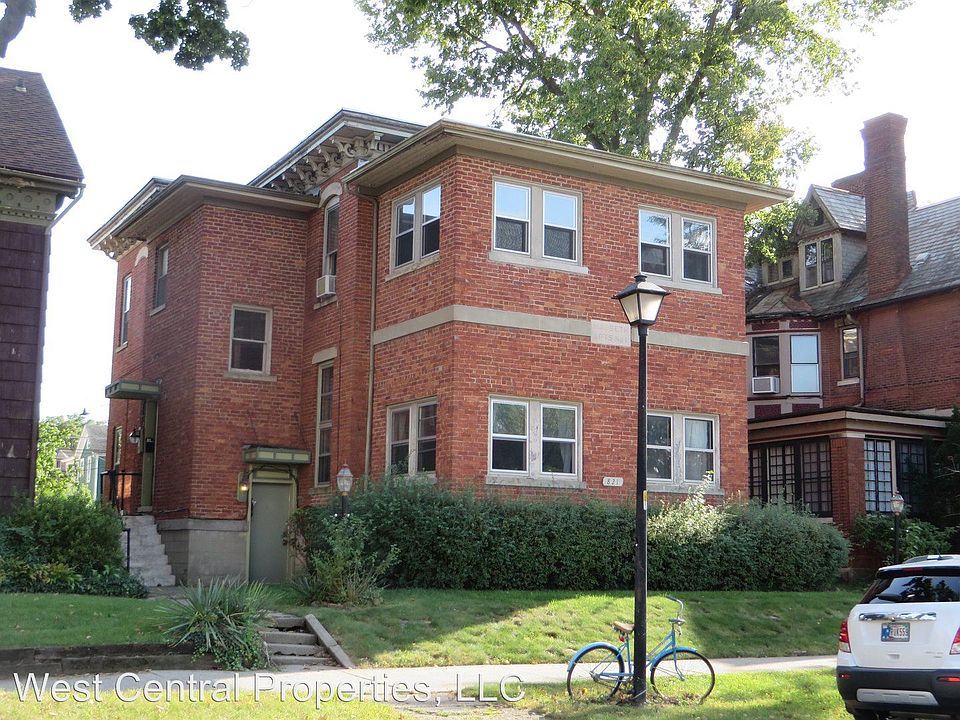 2nd image of 821 W Berry St APT 2
